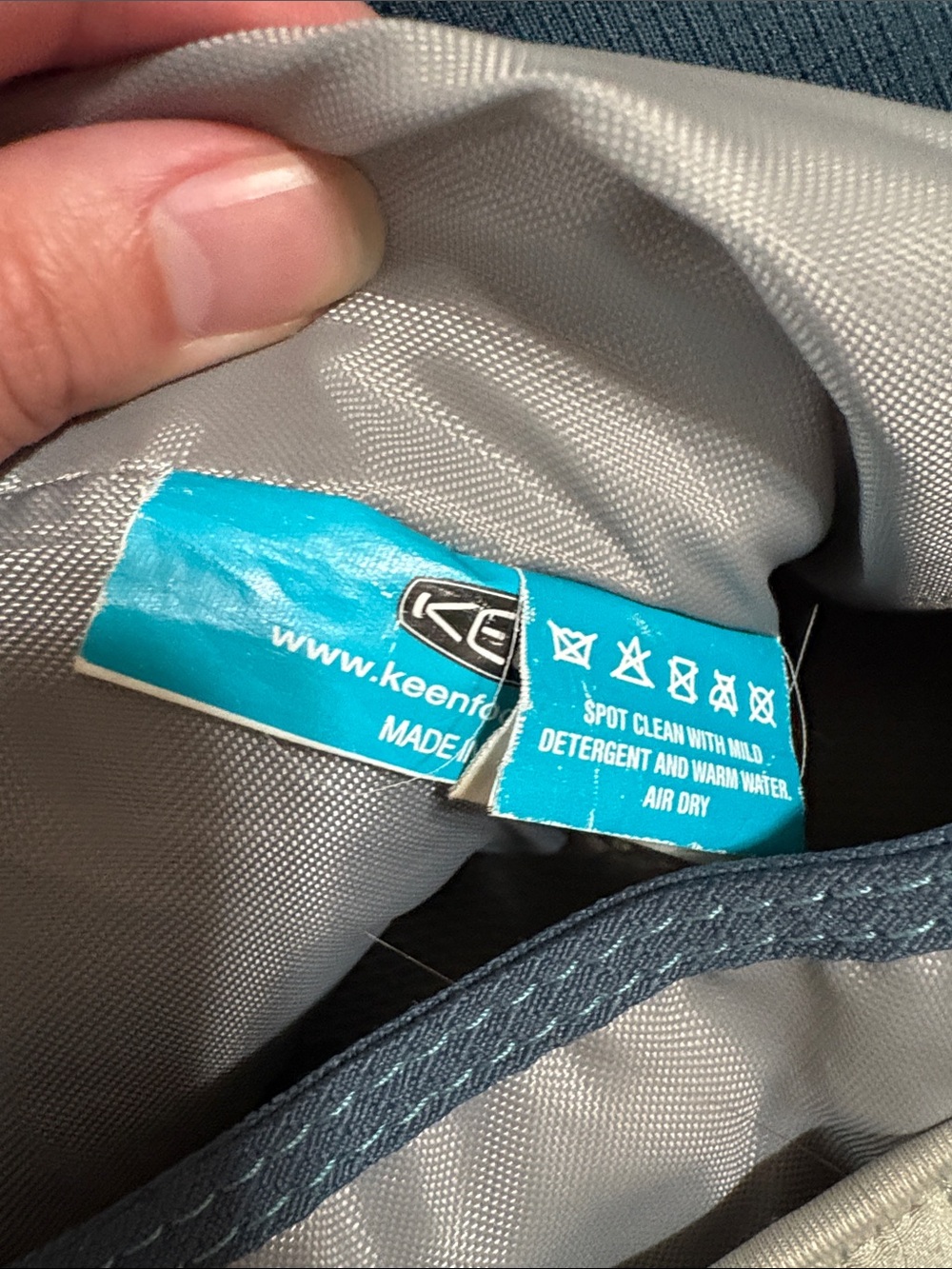 Keen Men's Two-Tone Blue Messenger Bag - Picture 2 of 7